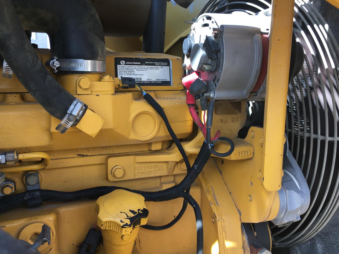 ./imagenes/INVOICE/2019/17192/RETROEXCAVADORA 310G (46).JPG